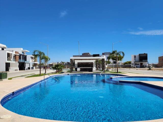 #60 - Casa para Venta en Mazatlán - SL